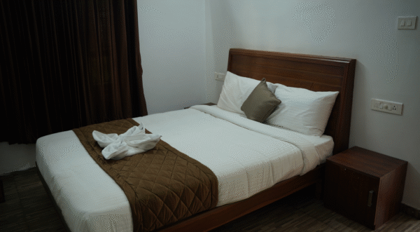 Single Room 1 - Image 5
