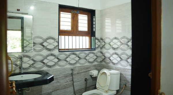 Single Room 1 - Image 4