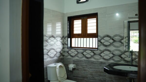 Single Room 2 - Image 3